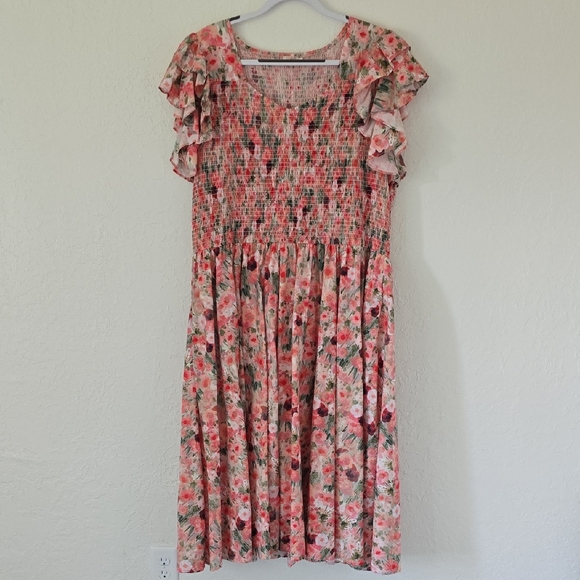 Ivy City Co Dresses & Skirts - NWOT Ivy City Smocked Floral Dress Size 2x